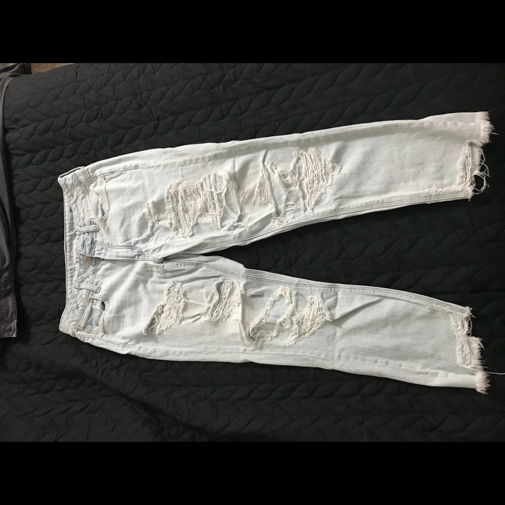 Women’s tomgirl jeans